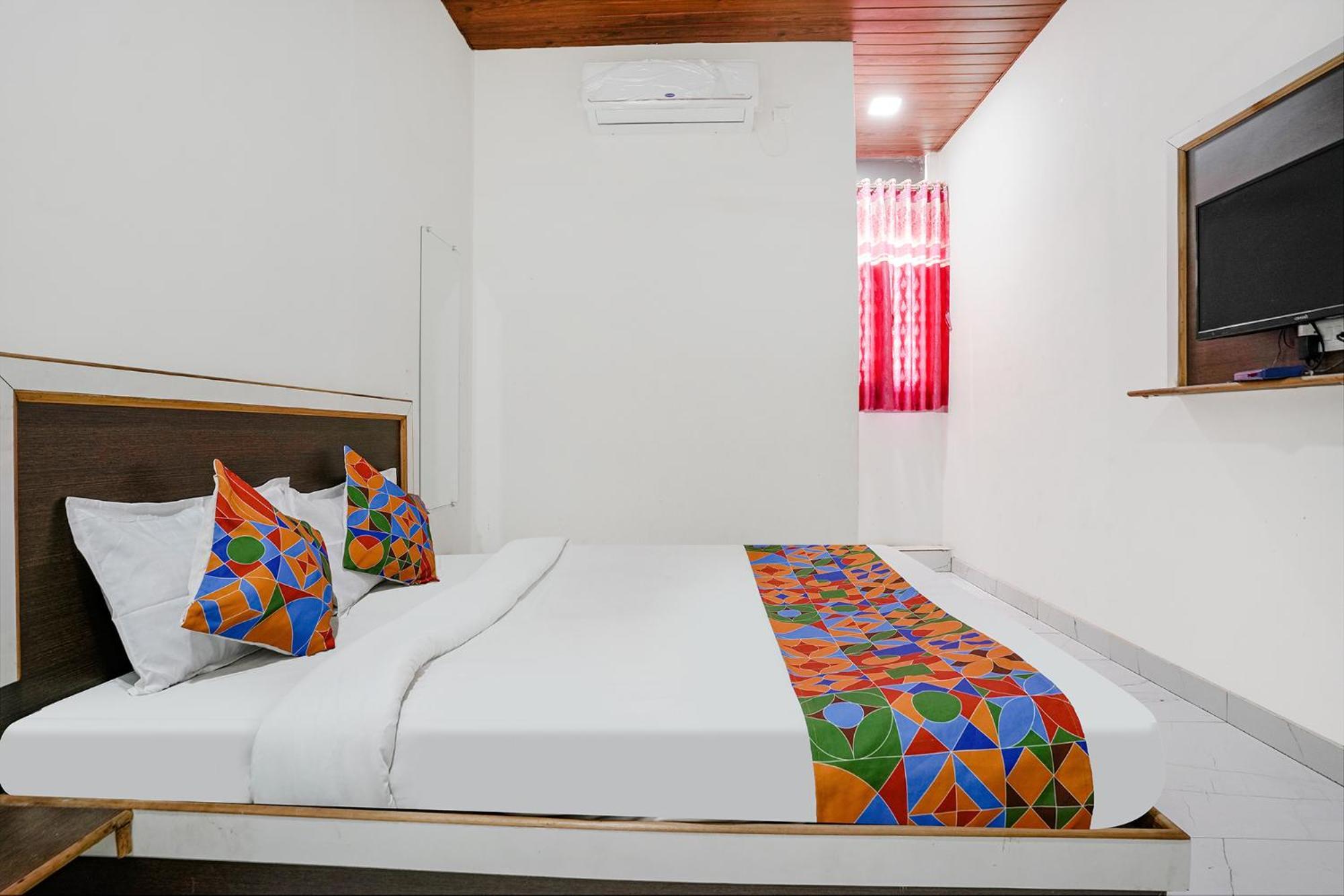 Fabexpress Sai Lodging I - Nr Nashik Railway Station المظهر الخارجي الصورة